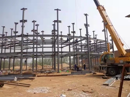 स्वनिर्धारित लाइट स्टील प्रीफैब हाउस Q235 Q345 प्रीफैब्रिकेटेड लक्ज़री विला